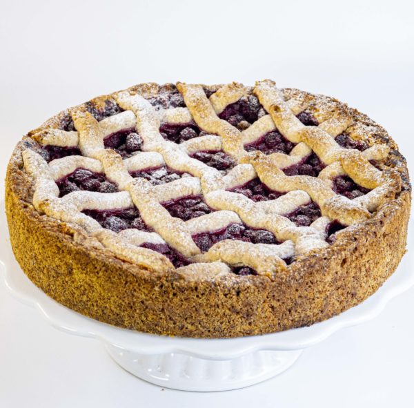 Linzer torte Linzer torte, de almendras con frambuesa